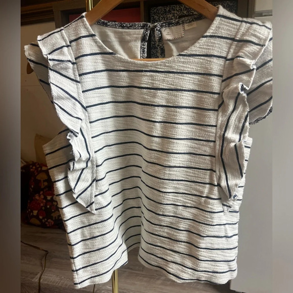 Anthropologie LIKE NEW ruffle sleeve top XS - Picture 2 of 11